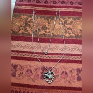 Elegant Silver Pendant Necklace